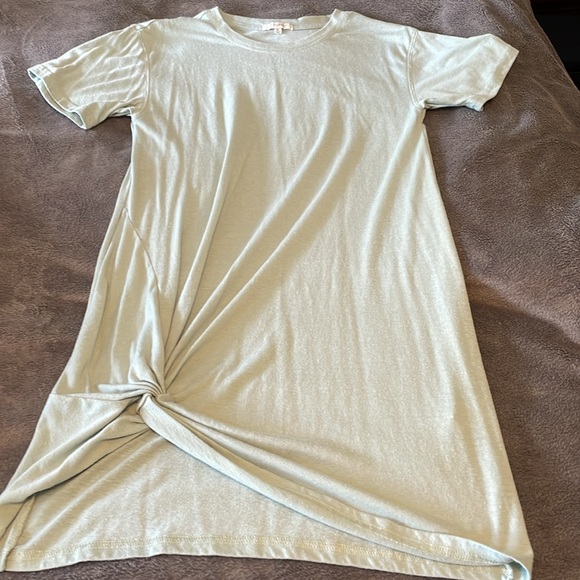 Z SUPPLY DENNY TWIST T-SHIRT DRESS - Picture 4 of 8